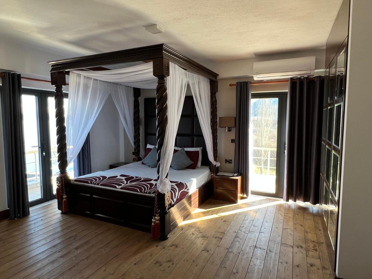 Hotel Victoria Memlishte Kültér fotó