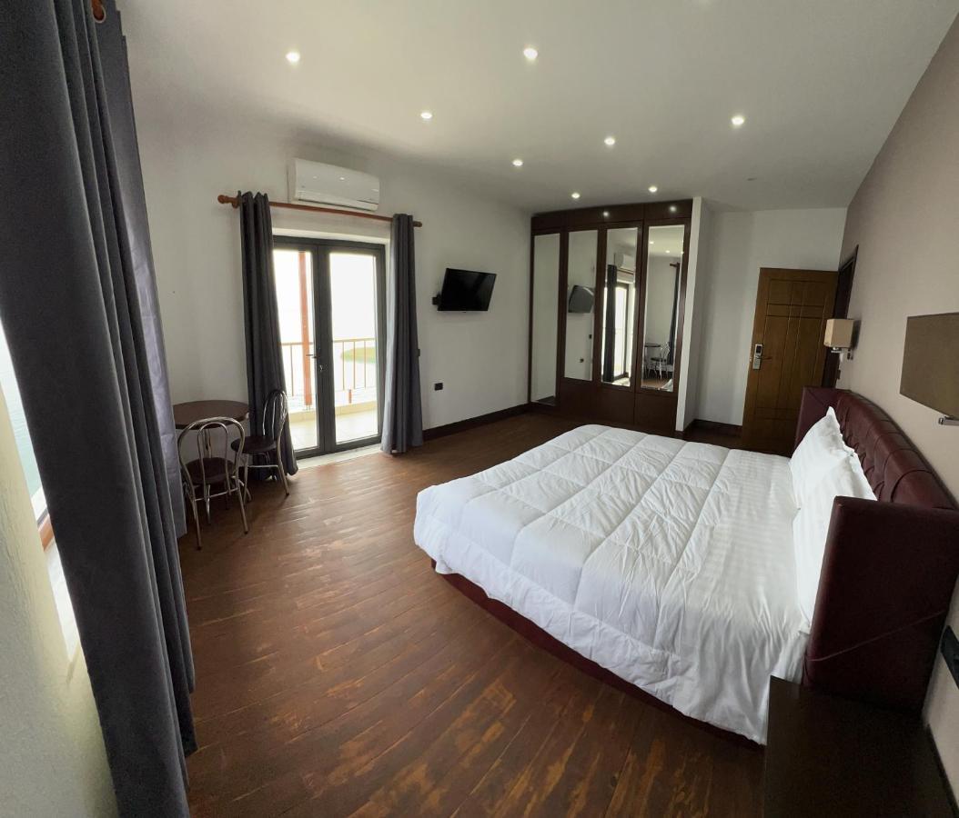 Hotel Victoria Memlishte Kültér fotó