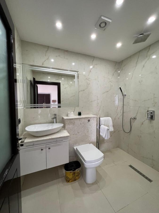 Hotel Victoria Memlishte Kültér fotó