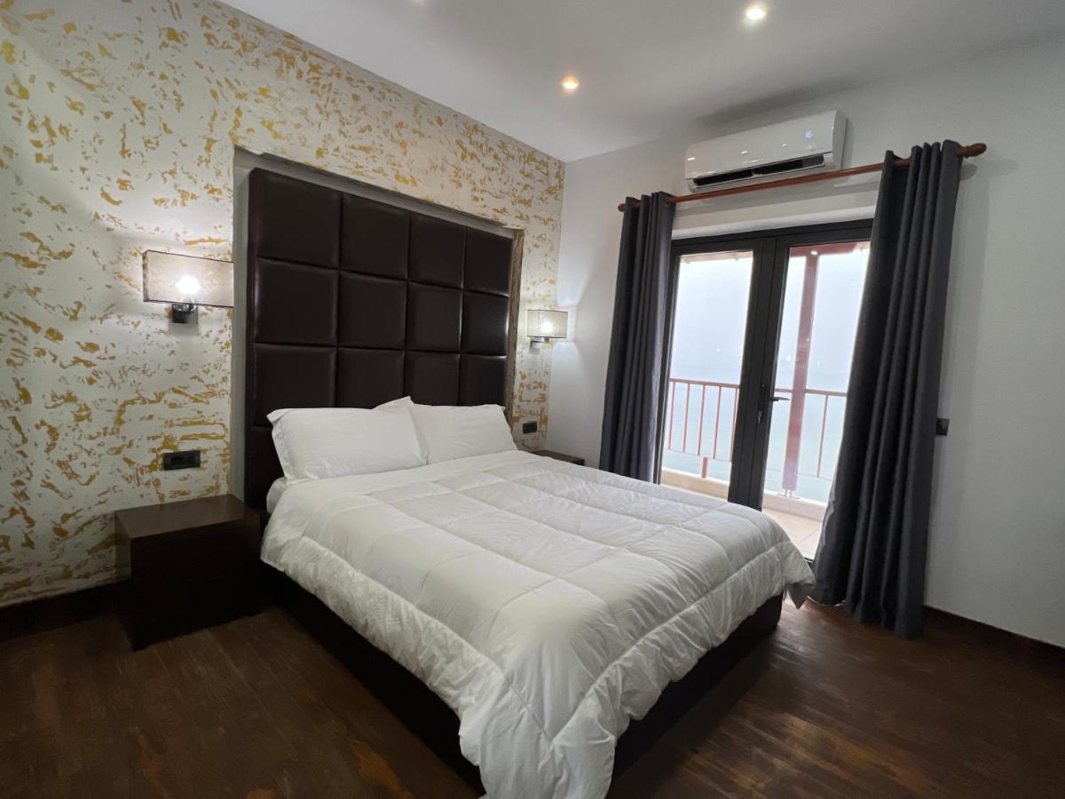 Hotel Victoria Memlishte Kültér fotó