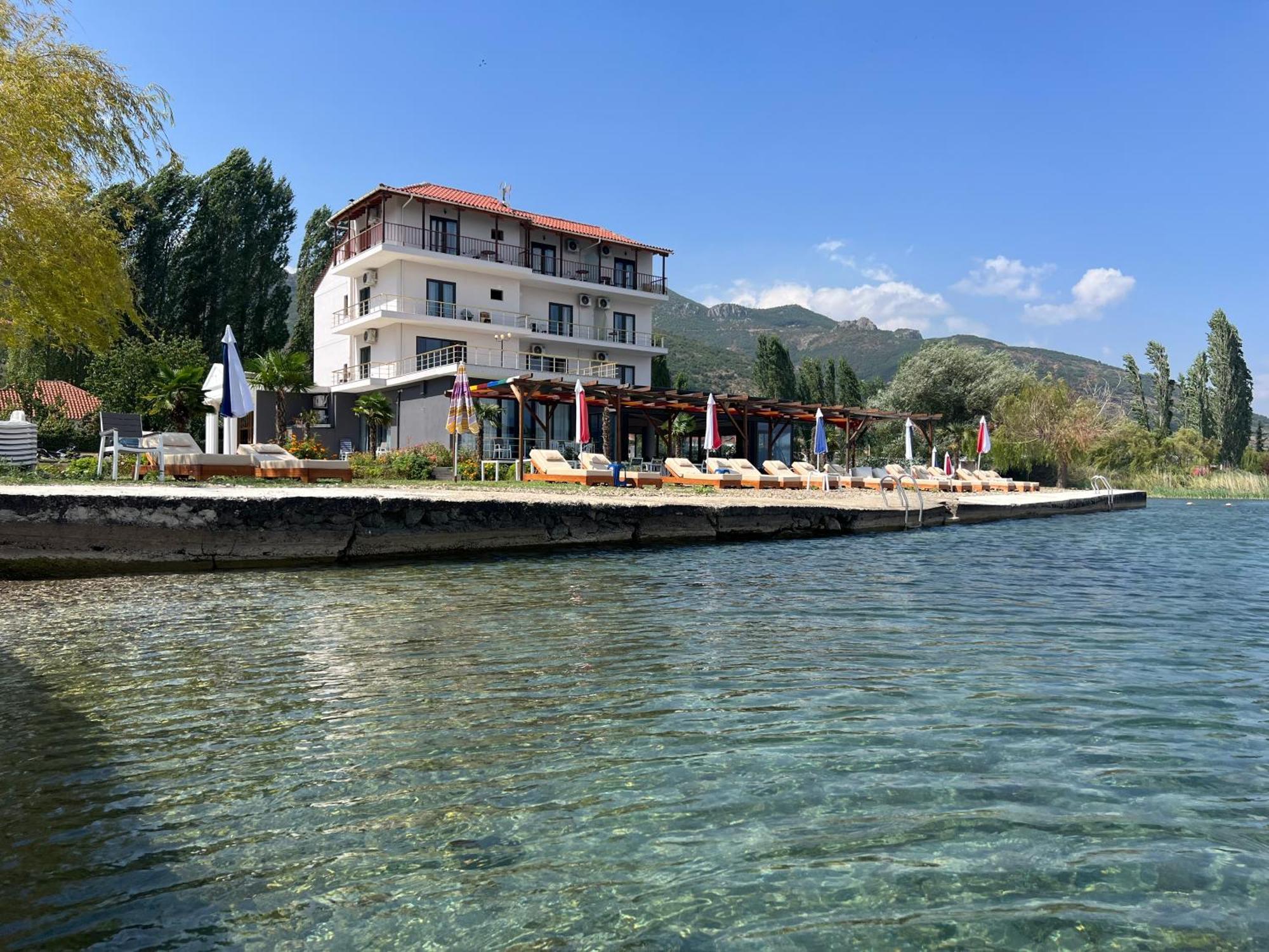 Hotel Victoria Memlishte Kültér fotó