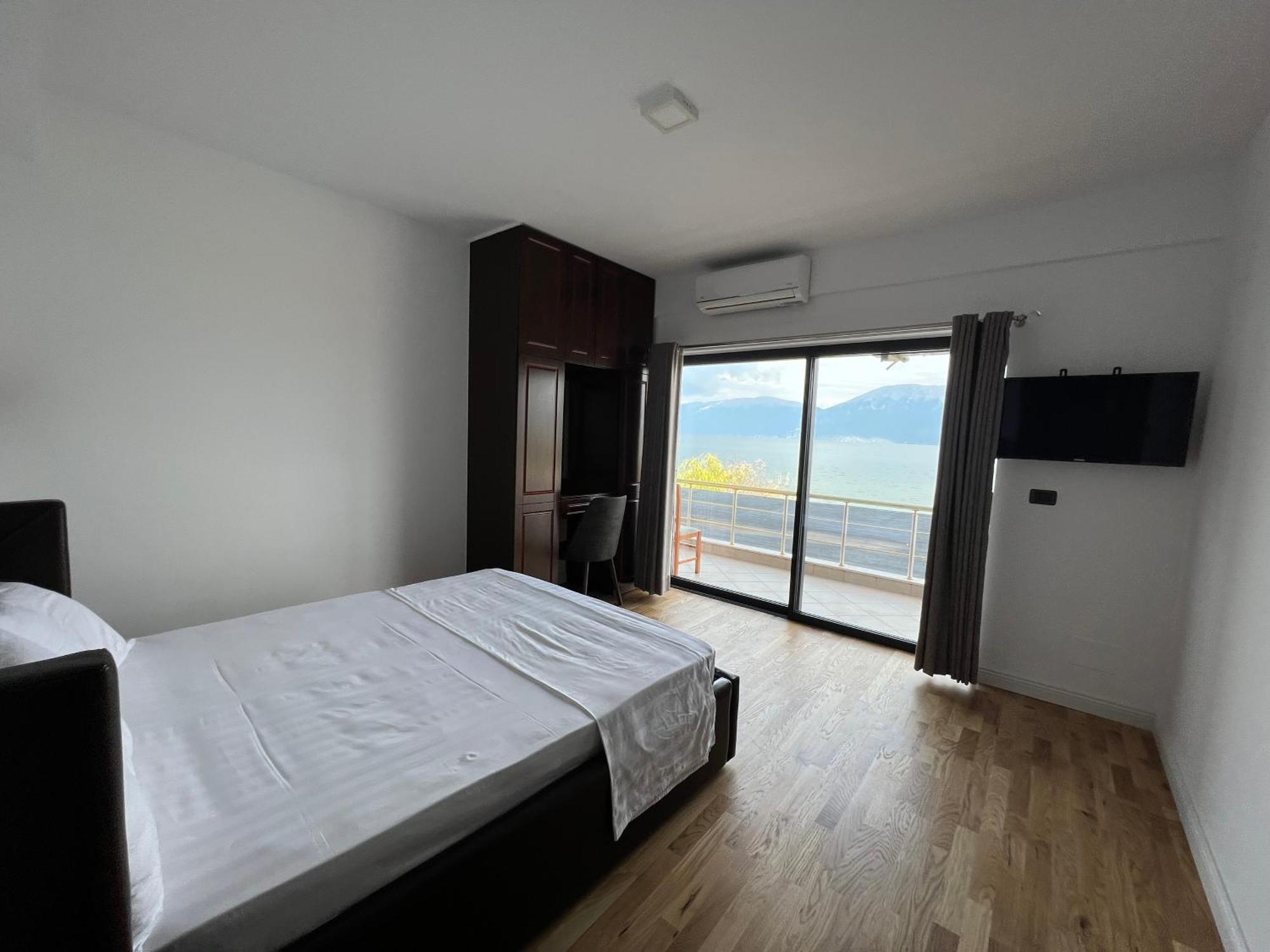 Hotel Victoria Memlishte Kültér fotó